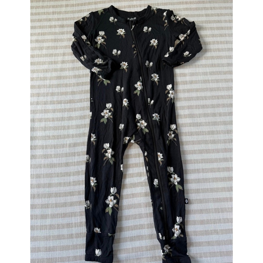 Kyte Baby Magnolia Bamboo Rayon Zippered Romper Toddler 2T Black Floral Sleeper
